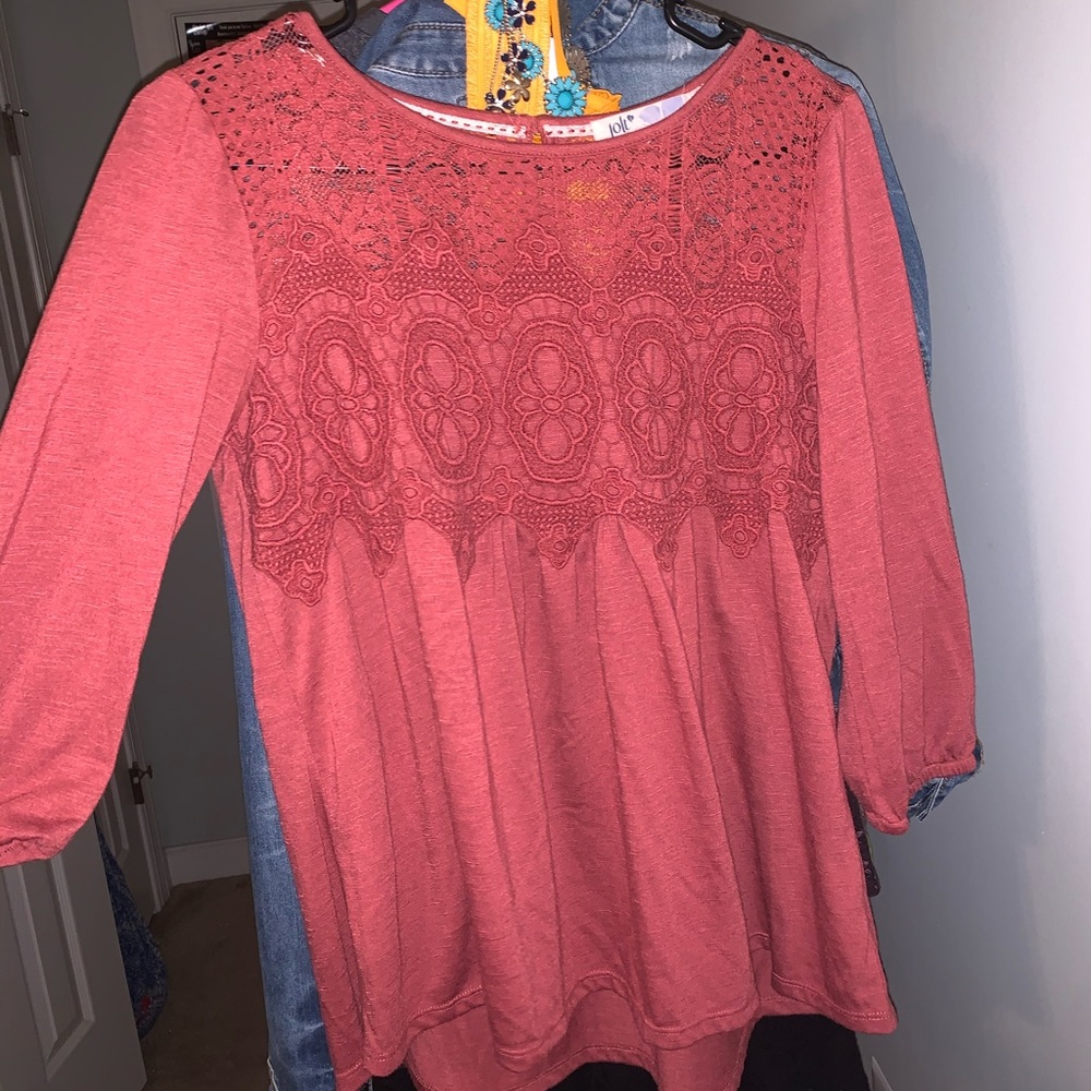 burnt orangy blouse